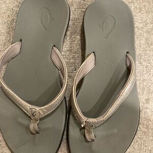 Gray Flip-Flops